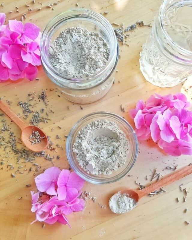 DIY Bentonite Clay Face Mask Recipe for Acne Blemish Prone Skin