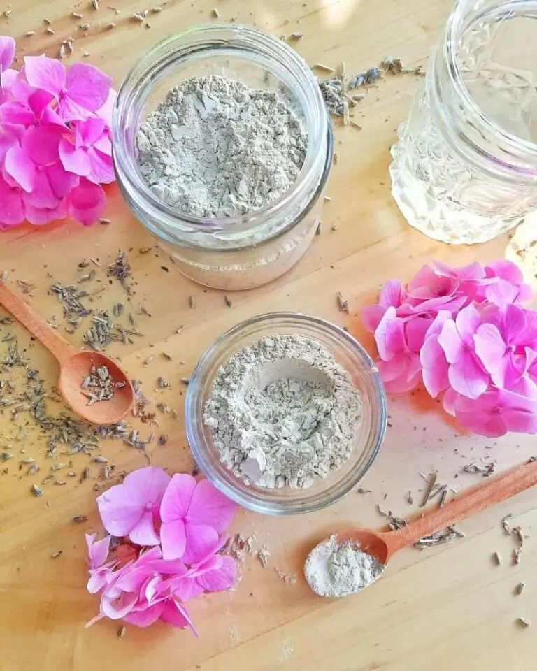 How to make bentonite clay face mask